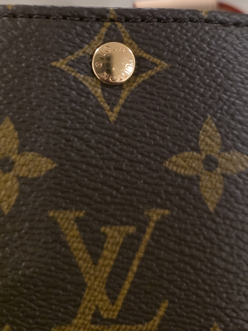 Authentic Louis Vuitton Monogram Sunglass Pouch - Picture 6 of 7